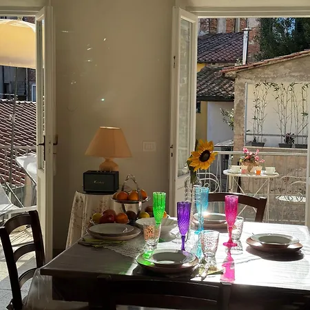 Casa Capolino * ルッカ